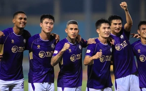 Hà Nội thua Ninh Bình 1-2 trong ngày chào sân V-League của HLV Harry Kewell