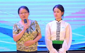 Gương mặt học bổng Vì tương lai Việt Nam: Cô học trò có đến 4 người mẹ