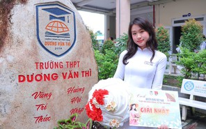 Nữ sinh Trường THPT Dương Văn Thì trong tà áo dài trắng tinh khôi