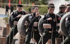 Chiến sĩ quả cảm tập 11: căng thẳng với nhiệm vụ giải cứu con tin