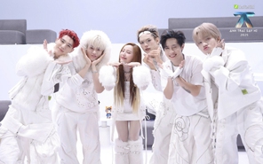 Đội Robber đưa Băng mũ rơm One piece lên sân khấu livestage 3 Anh trai say hi