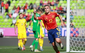 Thắng Ukraine, Tây Ban Nha vào tứ kết U20 World Cup 2025