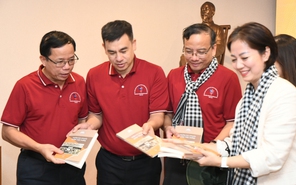 Đoàn tuyên giáo - báo chí TP.HCM bắt đầu hành trình ‘Hướng về cội nguồn cách mạng’