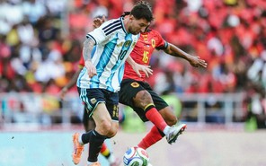 Messi ghi bàn và kiến tạo trong trận đấu triệu đô