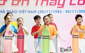 Sôi động lễ kỷ niệm 20-11 tại sân khấu Măng non