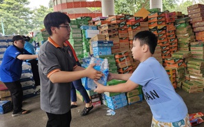 Đội viên, thiếu nhi TP.HCM góp nắng yêu thương hỗ trợ miền Trung