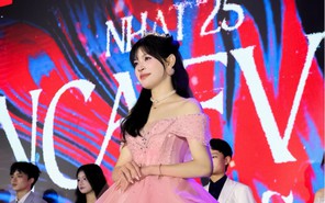 Nữ sinh chuyên văn đạt 1560 SAT là tân Đại sứ Ams 2025