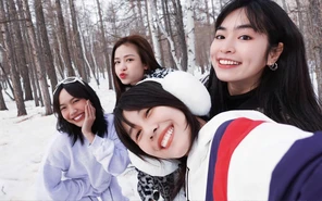 Sao Việt bắt trend tuyết rơi phiên bản đời thực không cần AI