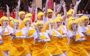 Thanh xuân đầy màu sắc qua lăng kính đội thi flashmob Trường THPT Trần Văn Giàu