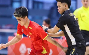 Futsal nam Việt Nam thua sốc Malaysia ở SEA Games 33