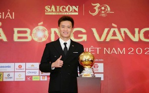 Nguyễn Hoàng Đức là Quả bóng vàng Việt Nam 2025, Nguyễn Đình Bắc sở hữu cú đúp danh hiệu