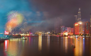 TP.HCM rực rỡ pháo hoa chào đón năm 2026