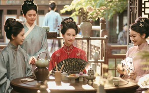 Quý nữ lập kỷ lục, 'nữ phụ vạn người mê' Trần Đô Linh thăng hạng