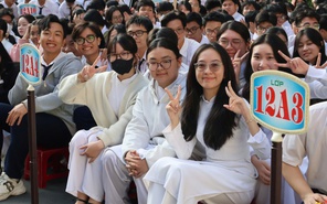 ‘Đi qua những mùa thương’ cùng học trò Trường THPT Trần Khai Nguyên
