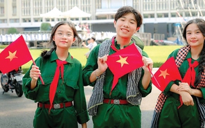 Thế hệ mới vươn mình tiến tới - Kỳ 4: Yêu Tổ quốc, yêu đồng bào