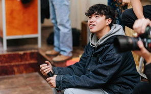 Chỉ mới 20 tuổi, gen Z này đã làm chủ một studio chuyên nghiệp tại Hà Nội
