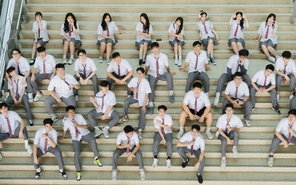 Kỷ yếu 2K7: Bộ ảnh đơn giản và tiết kiệm