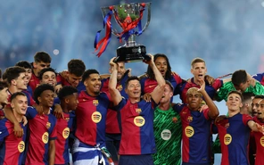 Barcelona nhận thất bại trong ngày nâng cúp La Liga