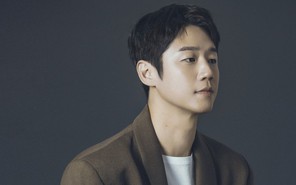 Jung Joon Won bất ngờ trước sự nổi tiếng Resident playbook mang lại, gọi Ku Do Won là nhân vật để đời