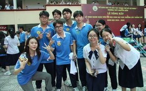 Được tiếp lửa, khối 12 Trường THPT Nguyễn Hiền quyết tâm thi tốt