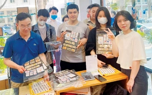 Giới trẻ rủ nhau sưu tầm tem vì lý do này