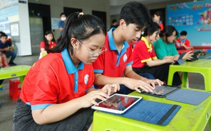 Thỏa sức sáng tạo với cuộc thi vẽ tranh bằng AI tại Lễ hội Thiếu nhi TP.HCM Kids Fest 2025