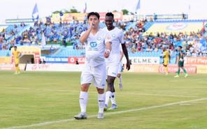 Mùa giải V-League sắp kết thúc, bạn có bỏ lỡ điều gì?