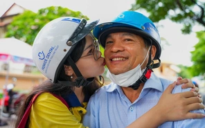 Teen 2k7 tươi rói sau khi hoàn thành kỳ thi tốt nghiệp THPT 2025