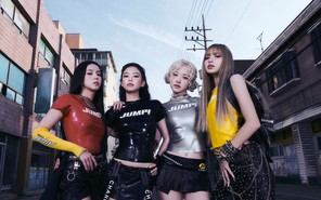 BLACKPINK lập thêm kỷ lục, Hyeri mang trend Việt Nam lên sân khấu Rồng xanh