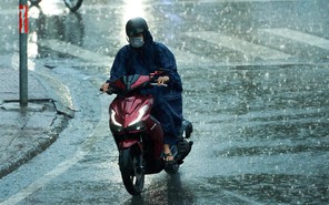 Áp thấp nhiệt đới suy yếu thành vùng áp thấp, mưa vẫn xuất hiện