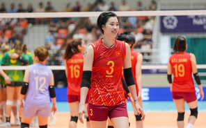 Thắng U21 Việt Nam 3-0, tuyển bóng nữ chuyền Việt Nam vào bán kết VTV Cup 2025