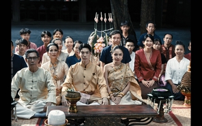 Rima Thanh Vy 'lên xe hoa', Khương Ngọc làm phim tặng mẹ