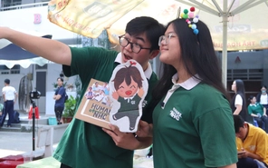 'Bắt sóng' các câu lạc bộ tại Ngày hội CLB - đội - nhóm Trường THPT Nguyễn Hữu Cầu