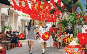 Thành phố rợp cờ hoa mừng Quốc khánh 2-9