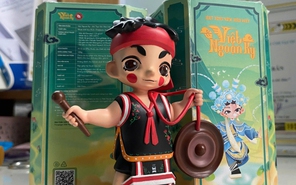 Art toy phiên bản cồng chiêng, đờn ca tài tử