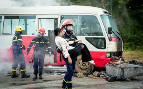 Chiến sĩ quả cảm tập 2: chạy đua với thời gian, Liên Bỉnh Phát bị thương
