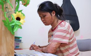 Gương mặt Học bổng Vì tương lai Việt Nam: Ước mơ 'tái sinh' từ ngọn lửa