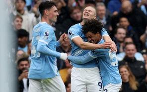 Vòng 6 Giải Ngoại hạng Anh: Liverpool, Chelsea thua cay đắng, Man City thắng giòn giã