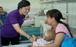 Trung thu mơ ước đến với bệnh nhi Bệnh viện Ung bướu TP.HCM