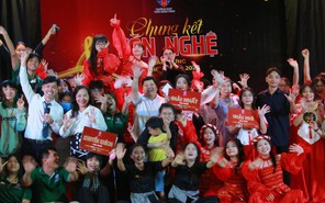 Teen Trường THPT Trần Nhân Tông văn nghệ sắc màu, sẵn sàng cho năm học mới