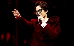 Hà Anh Tuấn dành 1 tỷ đồng giúp đỡ bệnh nhân ung thư về quê dịp năm mới