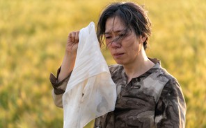 Không cần đóng chính, nữ diễn viên này vẫn tỏa sáng