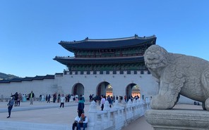 Quảng trường Gwanghwamun có gì mà được BTS chọn là nơi comeback đầu tiên?