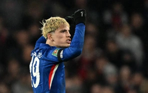 Crystal Palace đấu với Chelsea bằng đội hình nào?