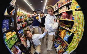 Khán giả phấn khích với màn kết hợp giữa LNGSHOT và nhóm nữ mới của Jay Park