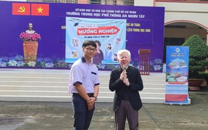 Hành trình vượt định kiến của chàng trai mắc chứng bạch tạng