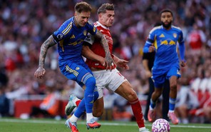 Arsenal đấu Leeds United: Lấy 3 điểm tại Elland Road