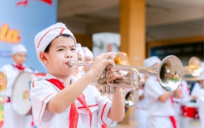 Bùng nổ cảm xúc tại Hội thi nghi thức Đội cụm 4 năm học 2025 - 2026