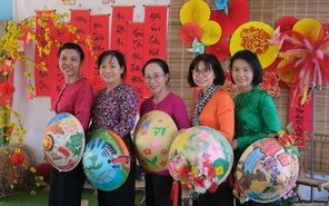 Học trò Trường THCS Tăng Nhơn Phú B thể hiện dấu ấn riêng qua nón lá