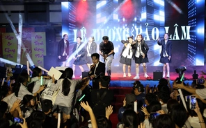 Dàn anh trai, em xinh hội tụ tại hội xuân Trường THCS Gò Vấp